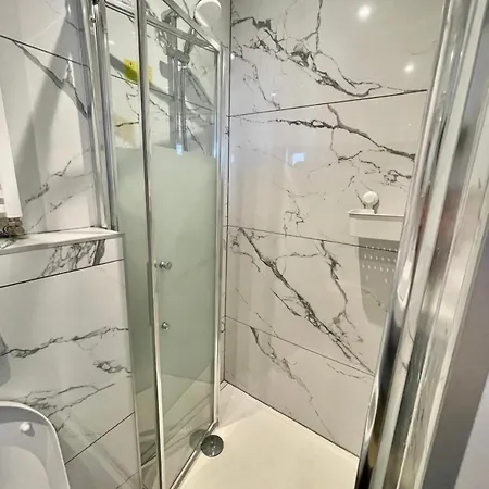 Tres Jolie 6 Paisible, Moderne, Agreable En Face De La Gare * Mulhouse