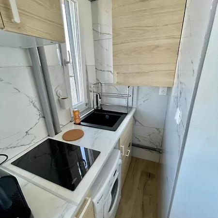 Tres Jolie 6 Paisible, Moderne, Agreable En Face De La Gare Appartamento Mulhouse